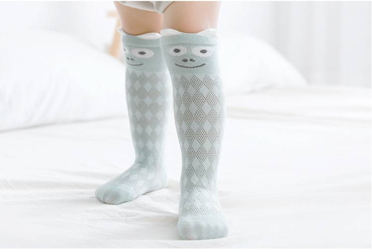 10667418609_1891352181