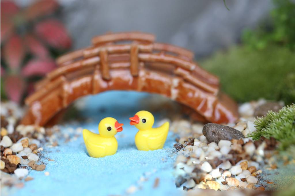 Pack of 100 Resin Miniature Yellow Ducks Figurines For Terrariums Dollhouse Bonsai Fairy Garden Ornament DIY Micro Landscape