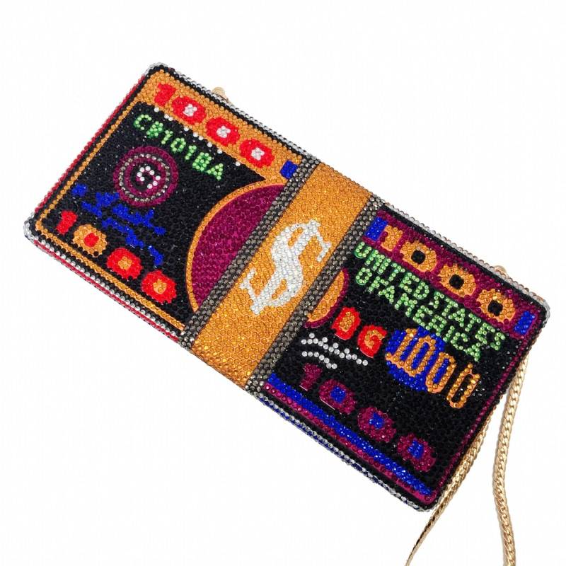 14100982769_1272646518